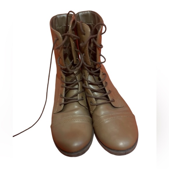 size 8 brown combat boots - Picture 3 of 3